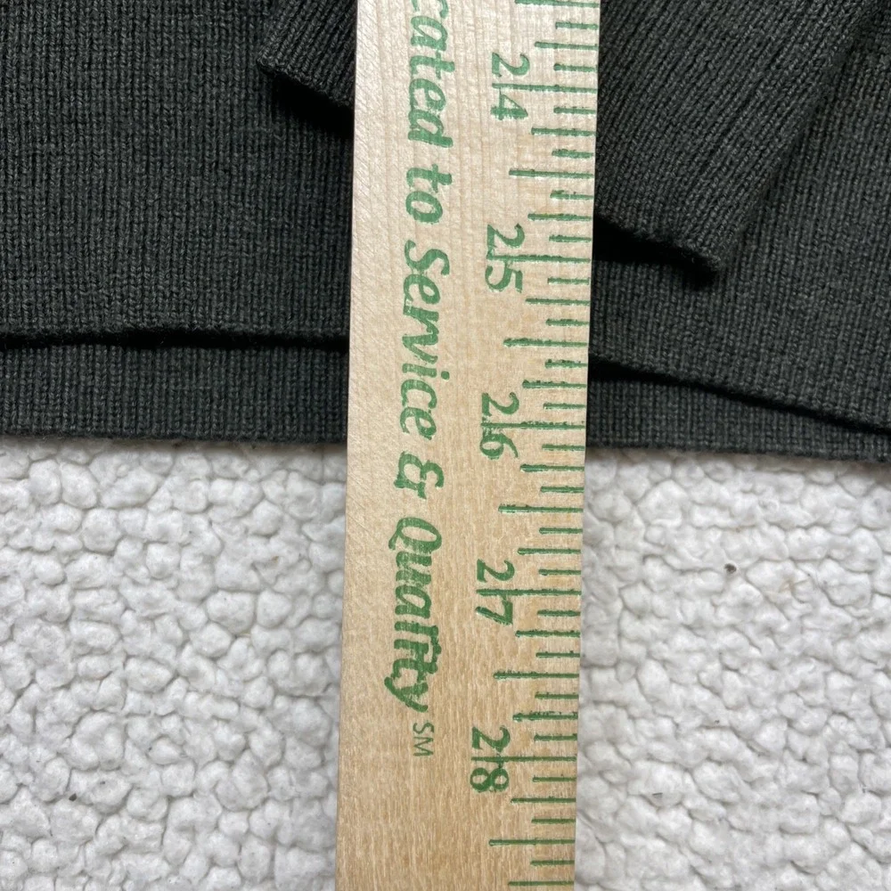 Banana Republic Sweater Mens‎ M Green Extra Fine Merino Wool V-Neck 0780
